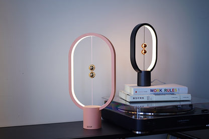 Aura Magnetic Balance Lamp